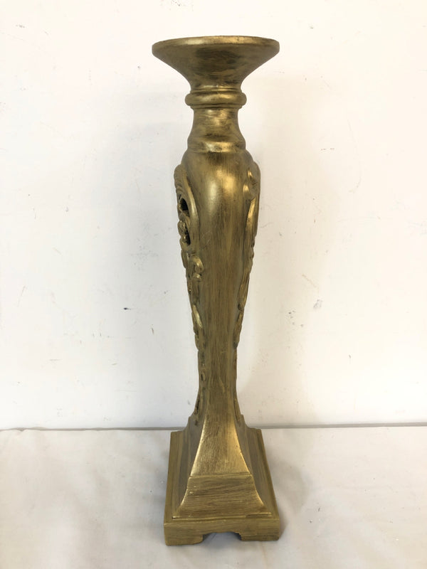 GOLD CANDLE PILLAR HOLDER.