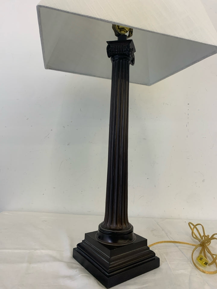 BROWN HEAVY COLUMN  BASE LAMP W/ WHITE SQUARE SHADE.