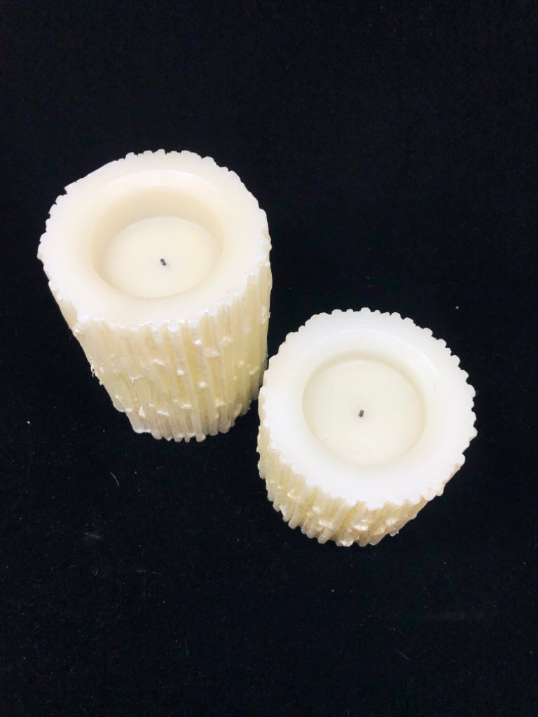 2 BIRCH FLAMELESS CANDLES.