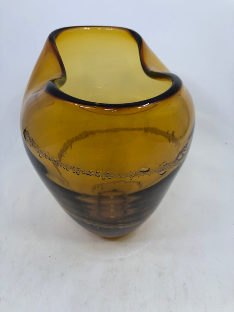 HEAVY BLOWN GLASS AMBER VASE W/ BUBBLES FOLDED NECK.