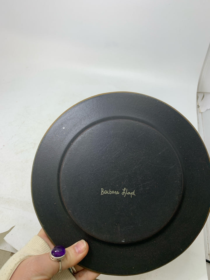 PRIMITIVE STYLE CLOSE BY THE JOLLY FIRE DECORATIVE PLATE.