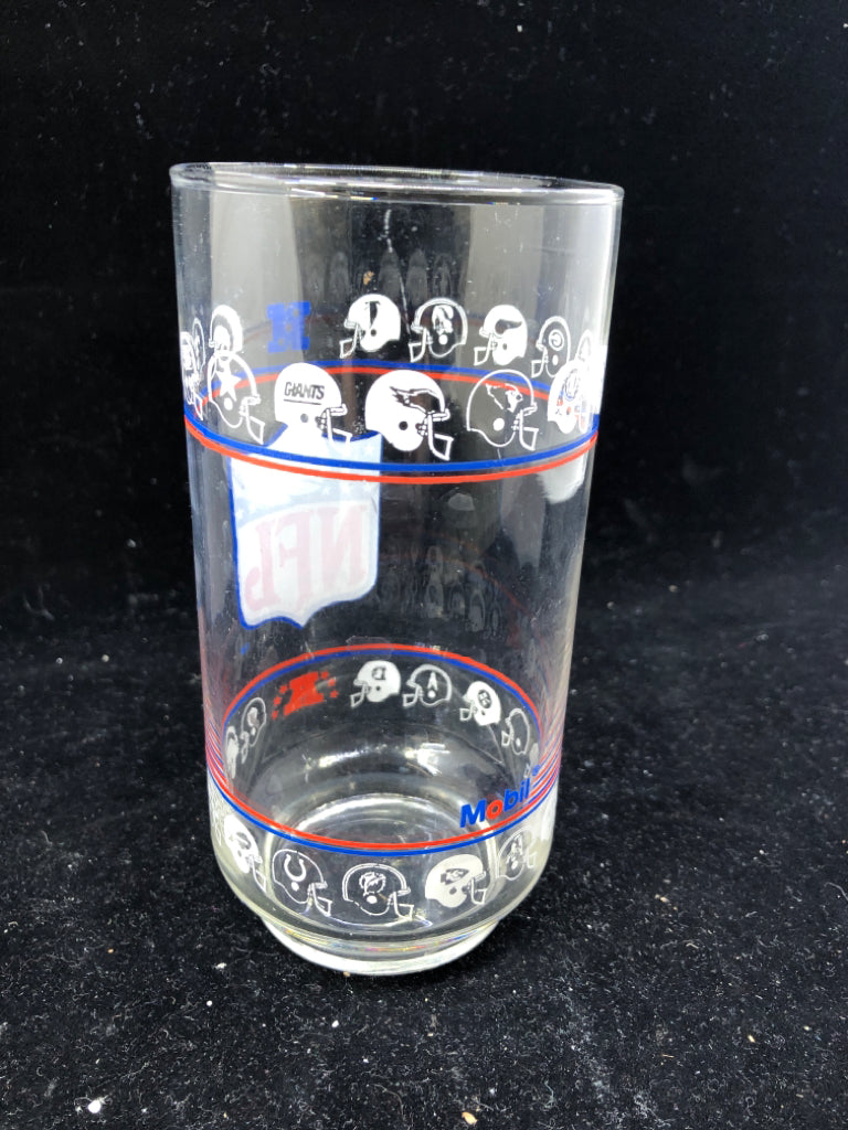 VTG NFL FOOTBALL DRINKING GLASS.