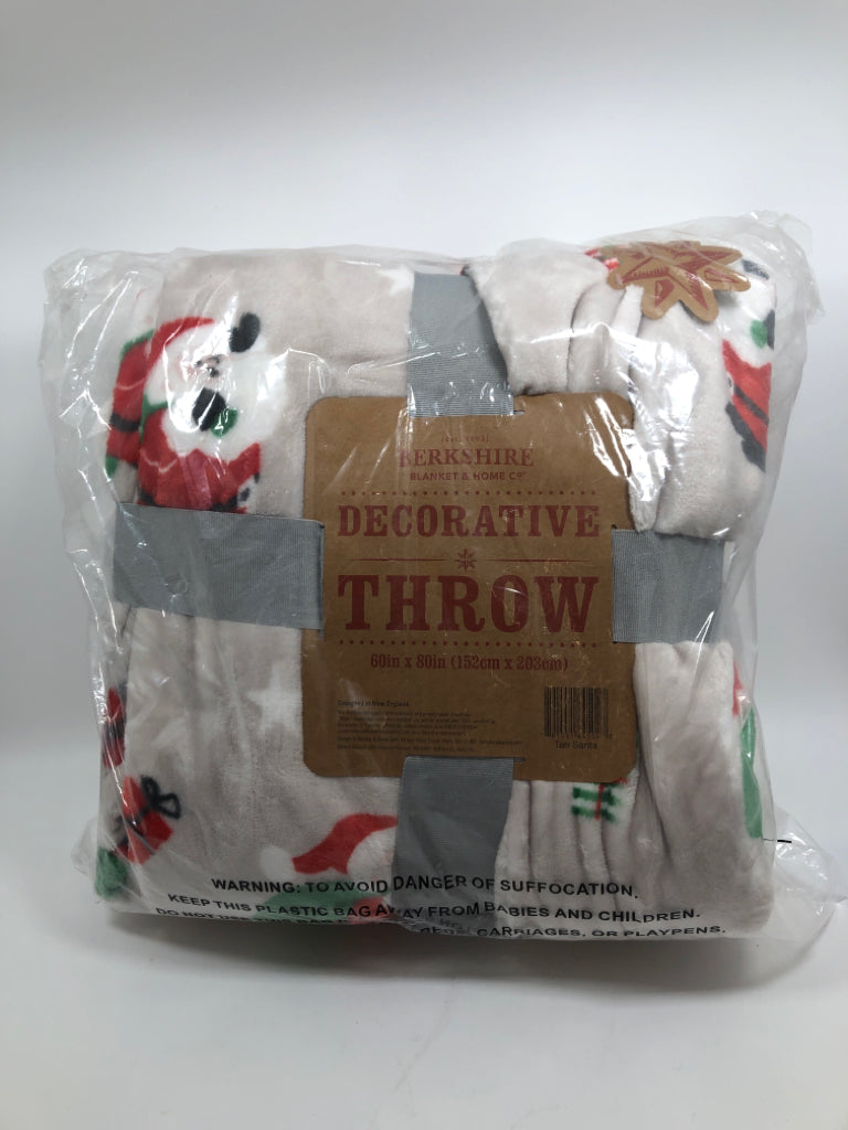 NIP SANTA HOLIDAY THROW.