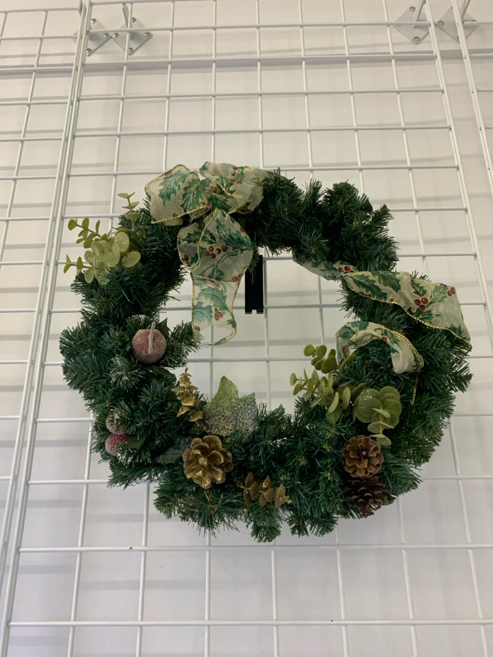 WREATH W HOLLY AND BERRIES BOW.