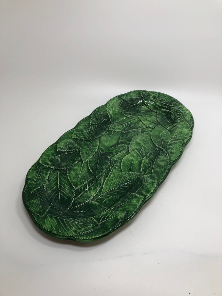 CERAMIC LAYERED LEAF OVAL PLATTER.