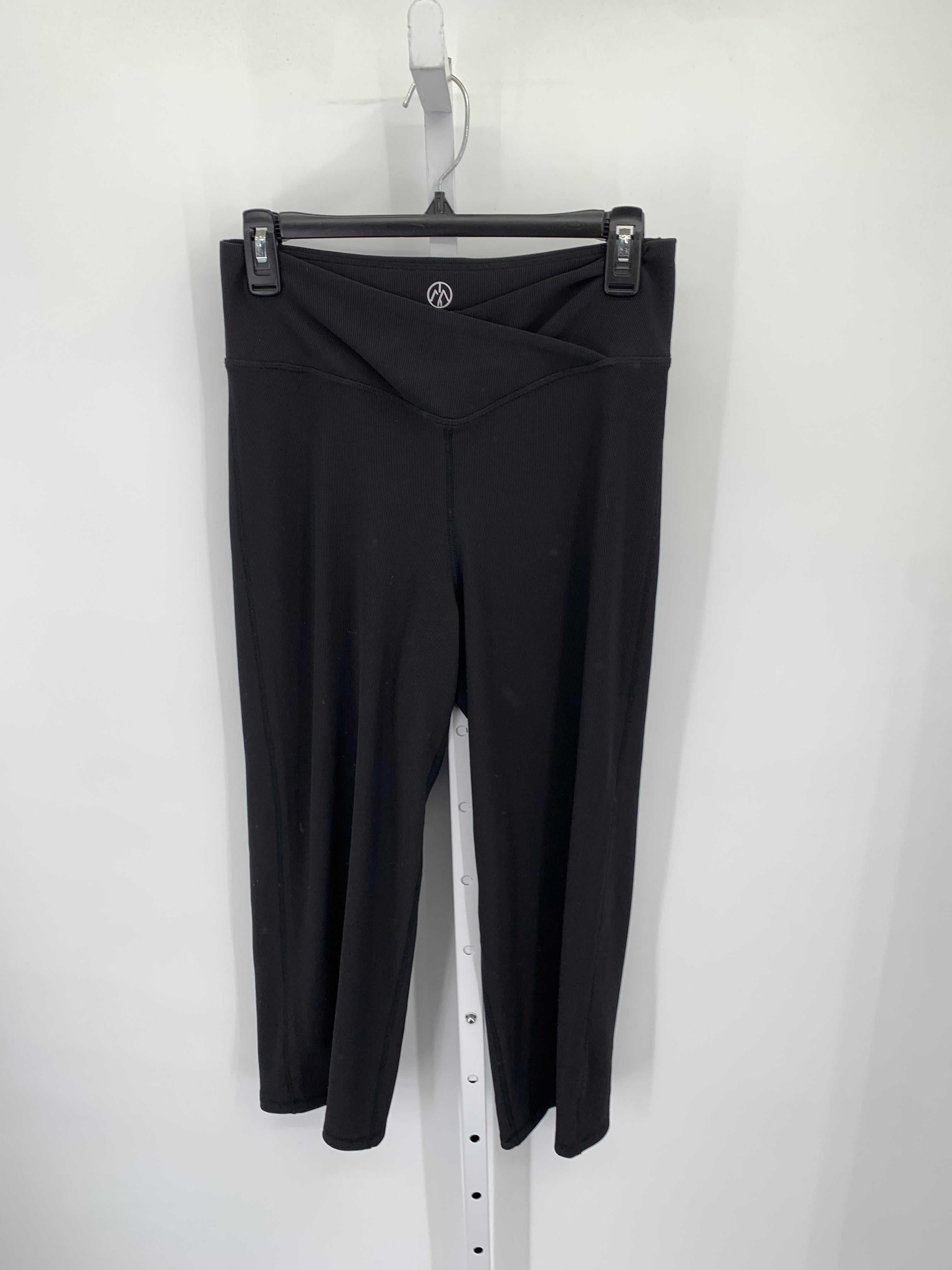 Size Medium Misses Cropped Pants