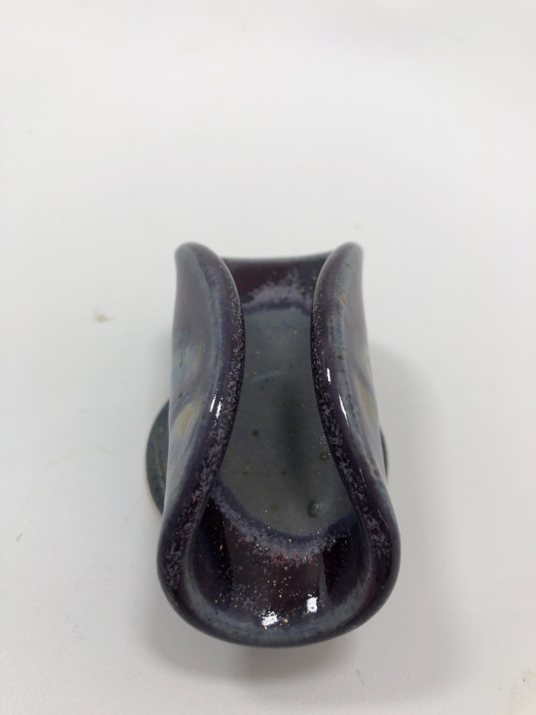 HANDMADE MARBLE GLAZE CARD HOLDER.