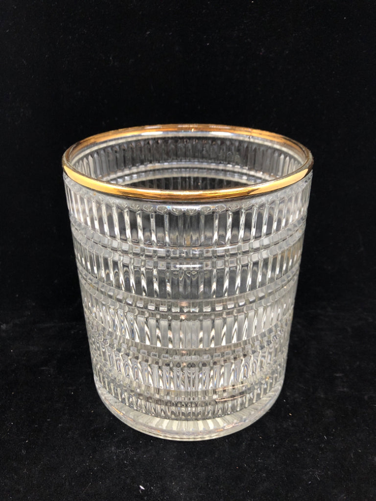 RIBBED GLASS CANDLE HOLDER W/GOLD RIM.