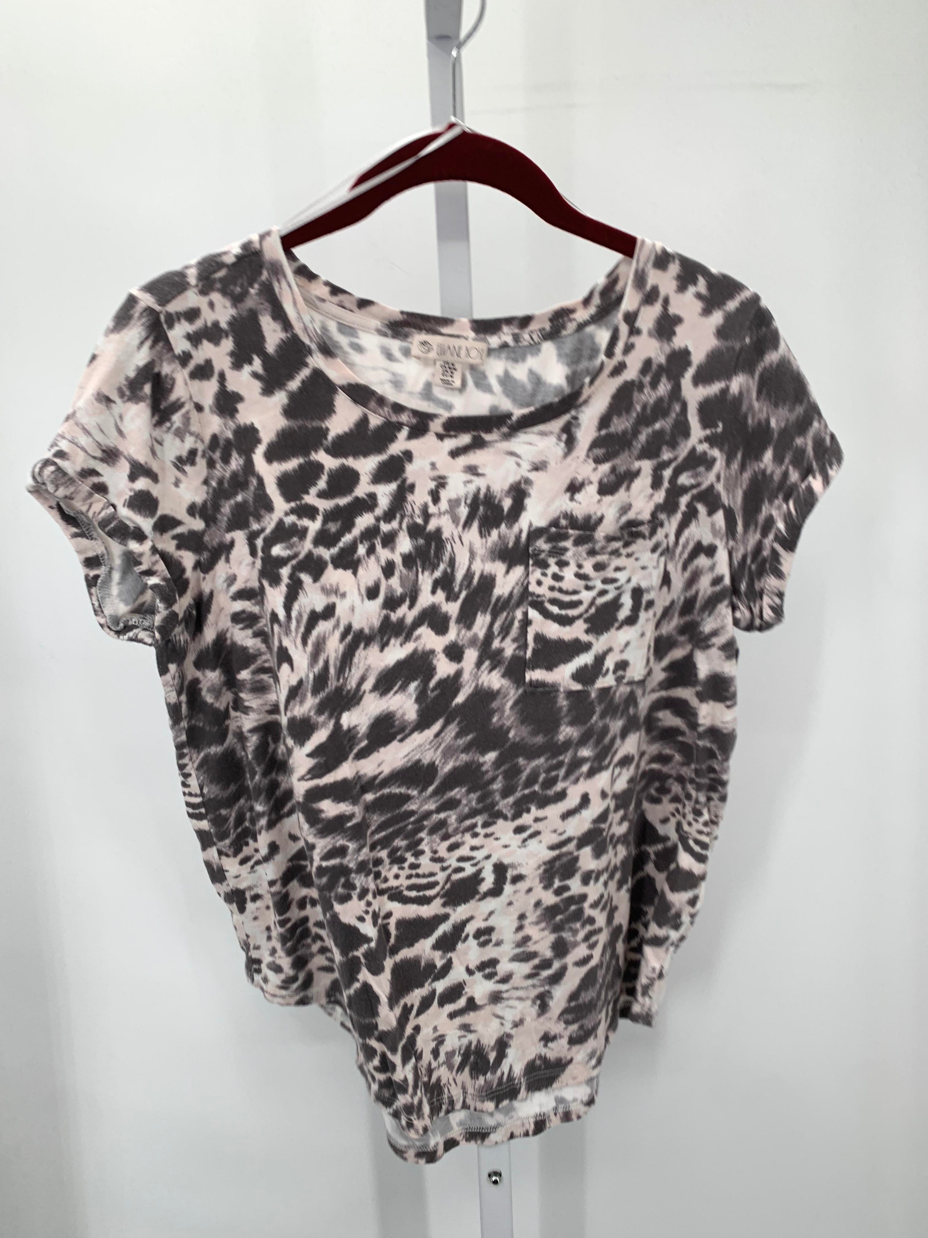 Size Medium Misses Short Sleeve Shirt