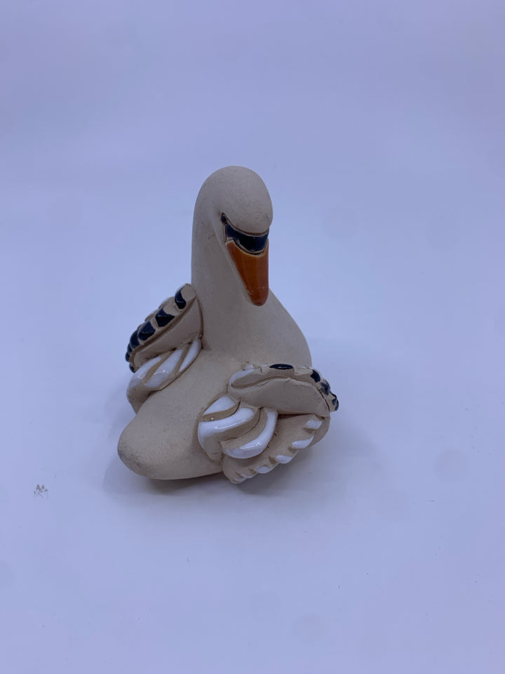 VTG RINCONADA CARVED CLAY SWAN.