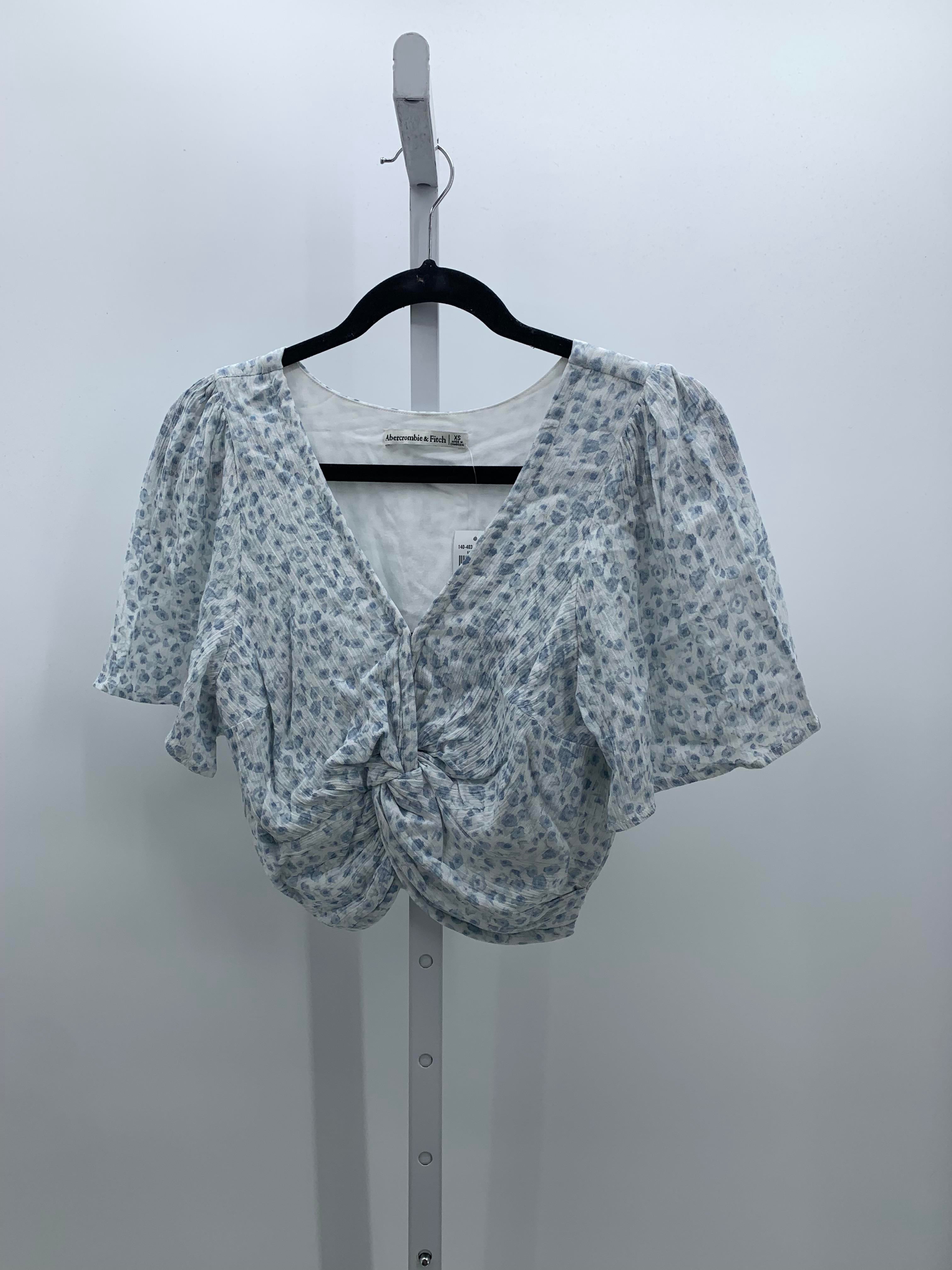 Abercrombie Size X Small Juniors Short Sleeve Shirt