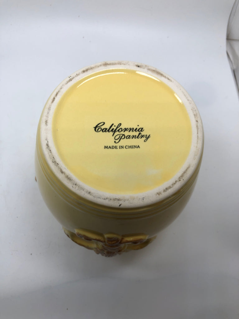YELLOW W/RED DISTRESS JAR W/LID.