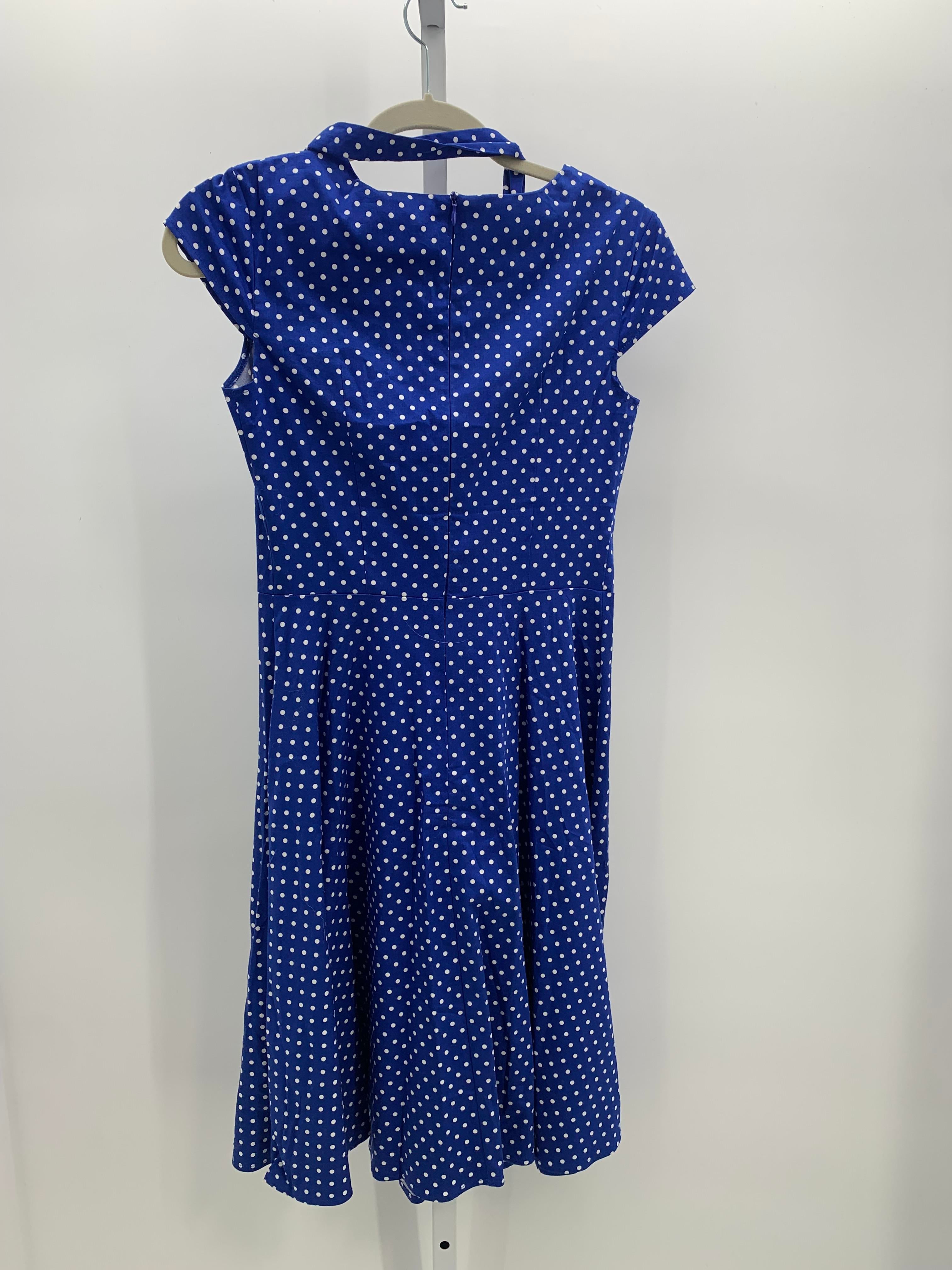 Size Small Misses Sleeveless Dress