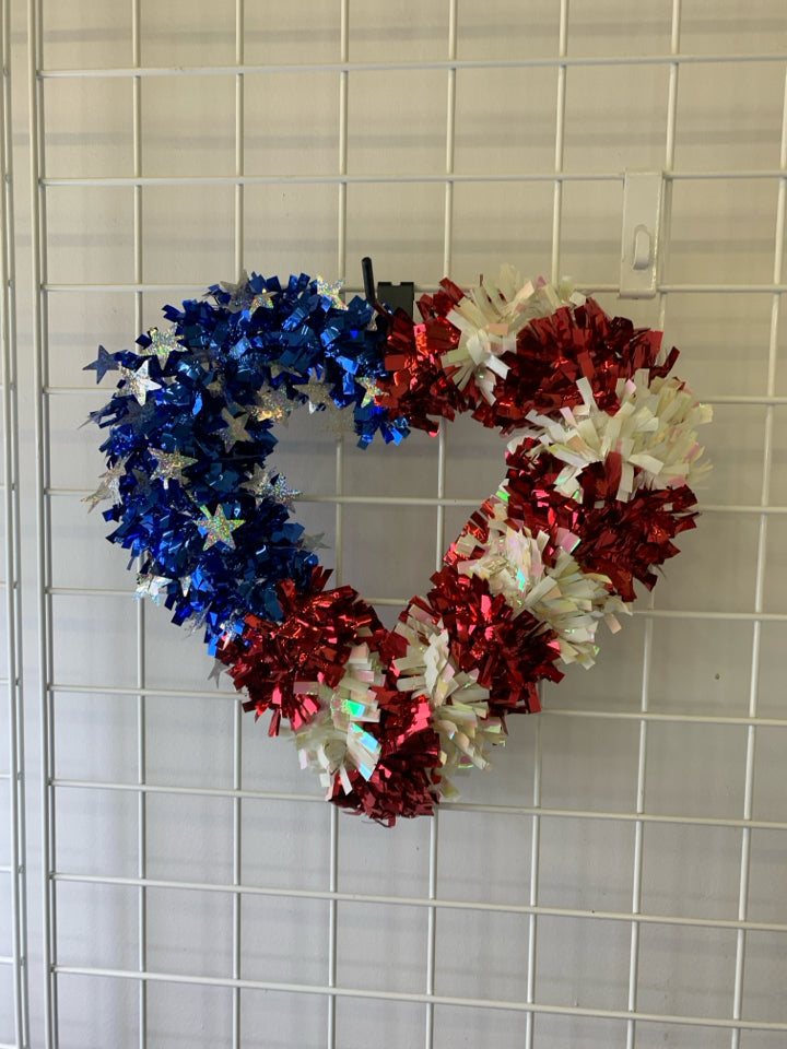 AMERICANA HEART TINSEL WREATH.