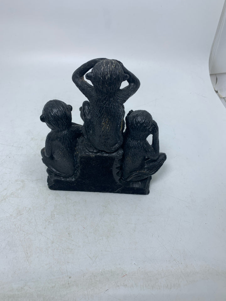 RESIN MONKEYS SPEAK,EAR,SEE NO EVIL.