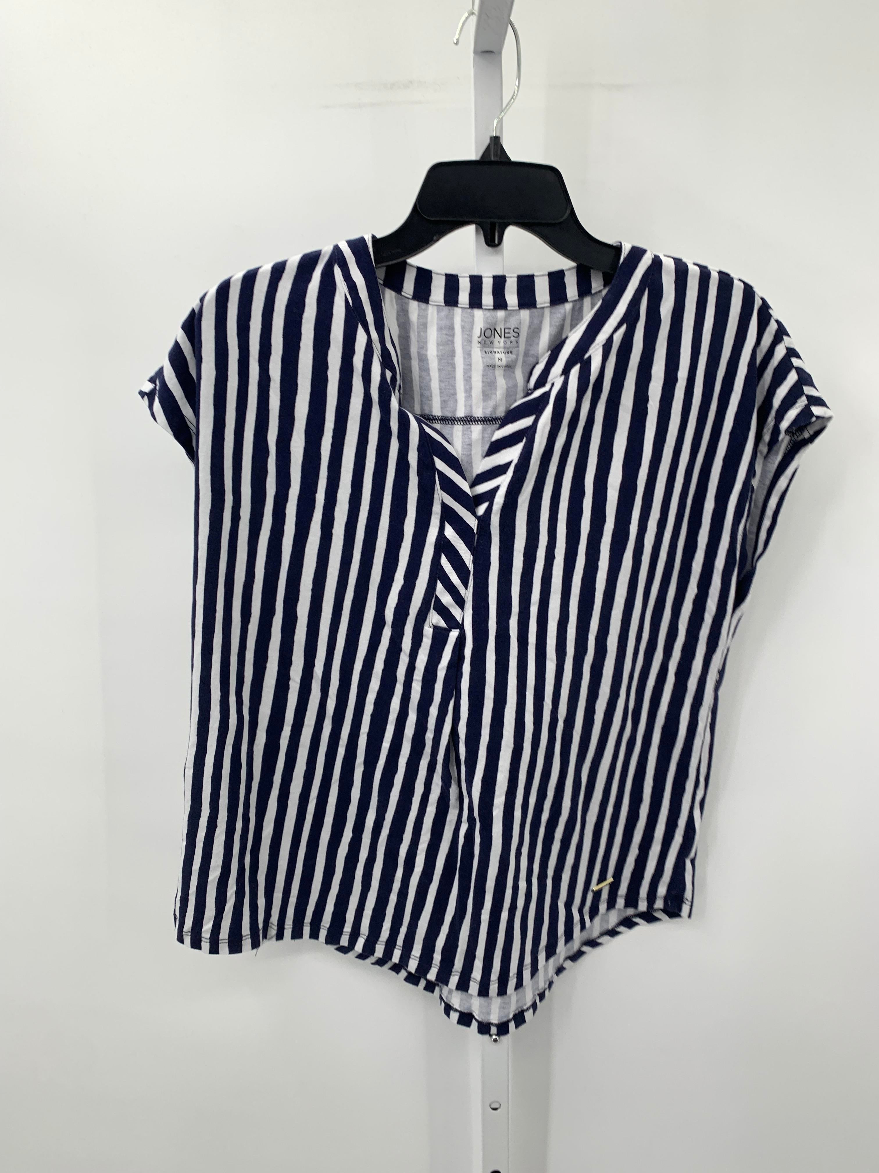 Jones New York Size Medium Misses Short Sleeve Shirt