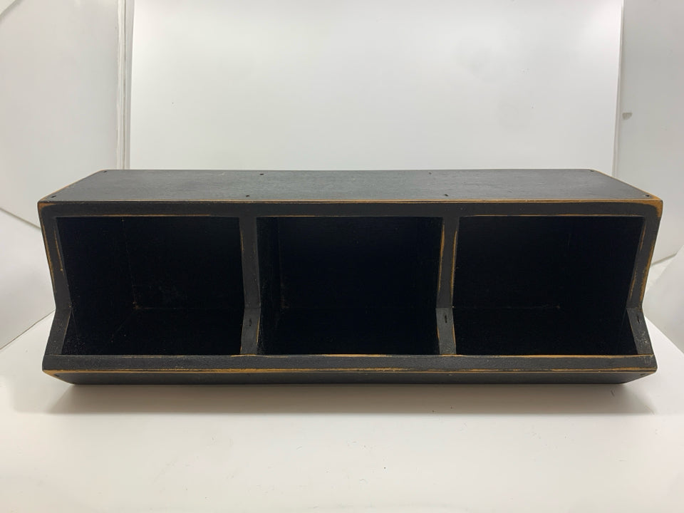 DISTRESSED 3-SECTION BLACK WOOD STORAGE CUBBY.