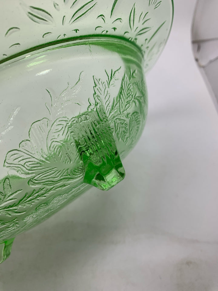 VTG FOOTED GREEN URANIUM CENTERPIECE BOWL COMPOTE DETAILED EDGE.