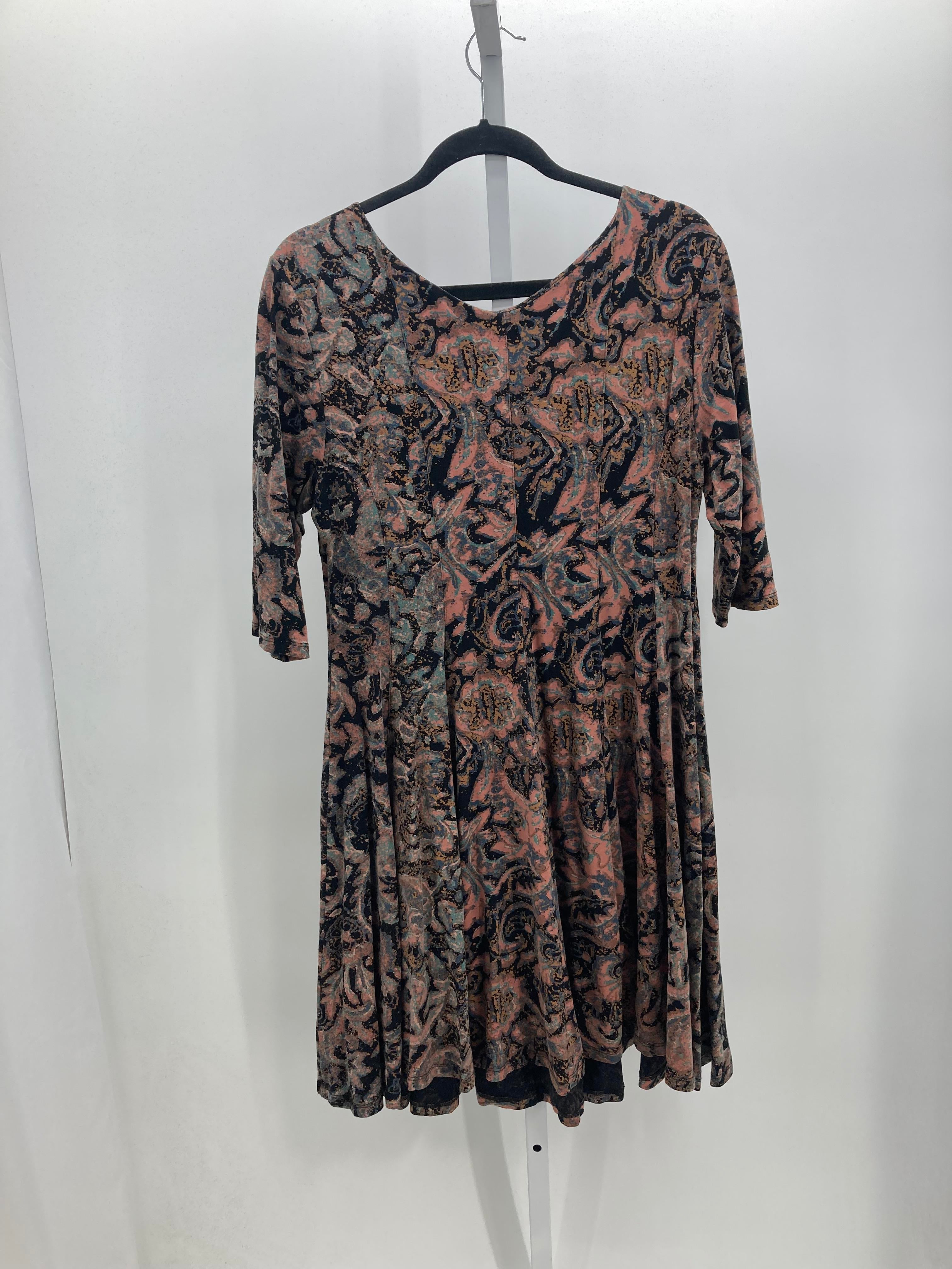 Size Large Misses 3/4 Sleeve Dress