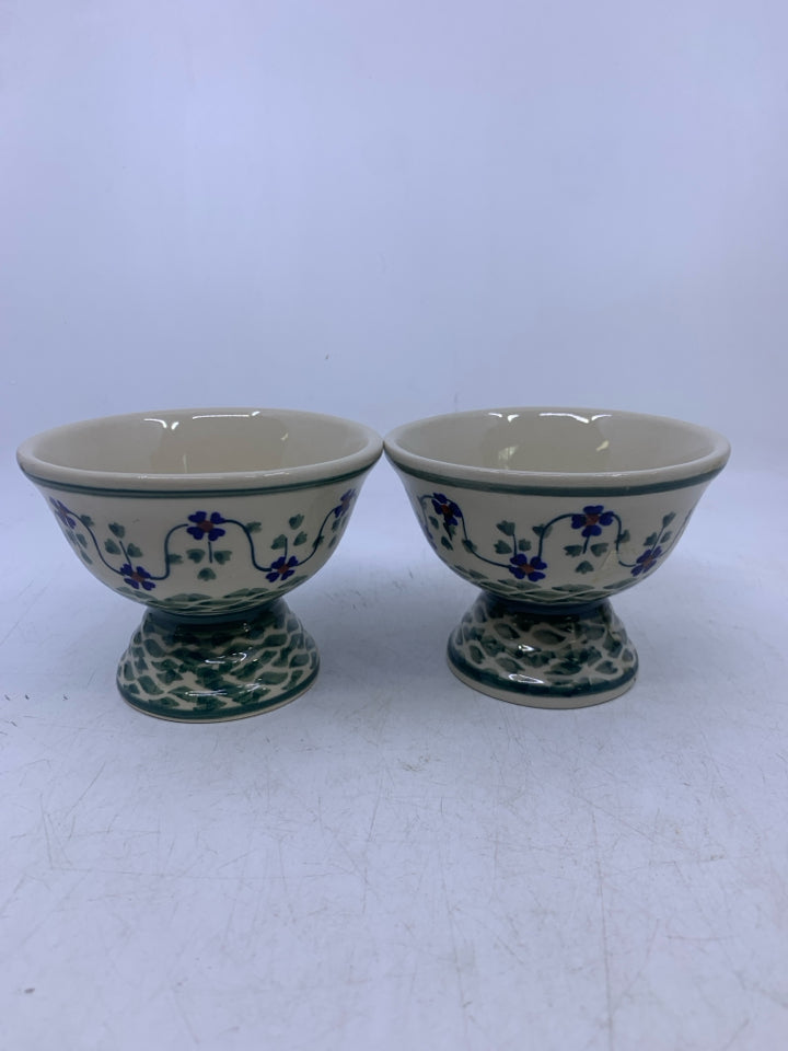 2 FOOTED SUNDAE CUPS W/ GREEN DETAILS/ CLOVERS.