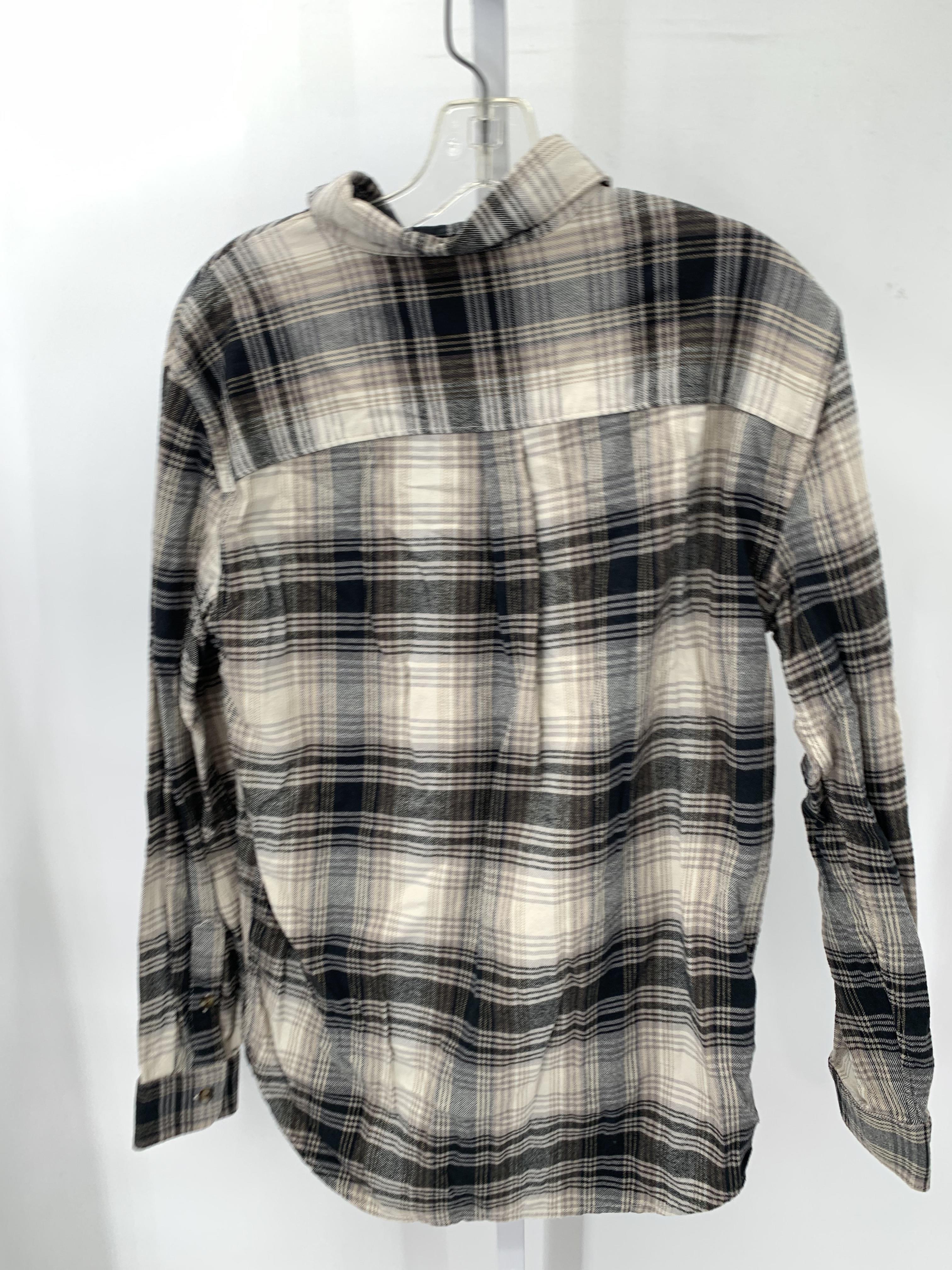 PLAID BTN DOWN