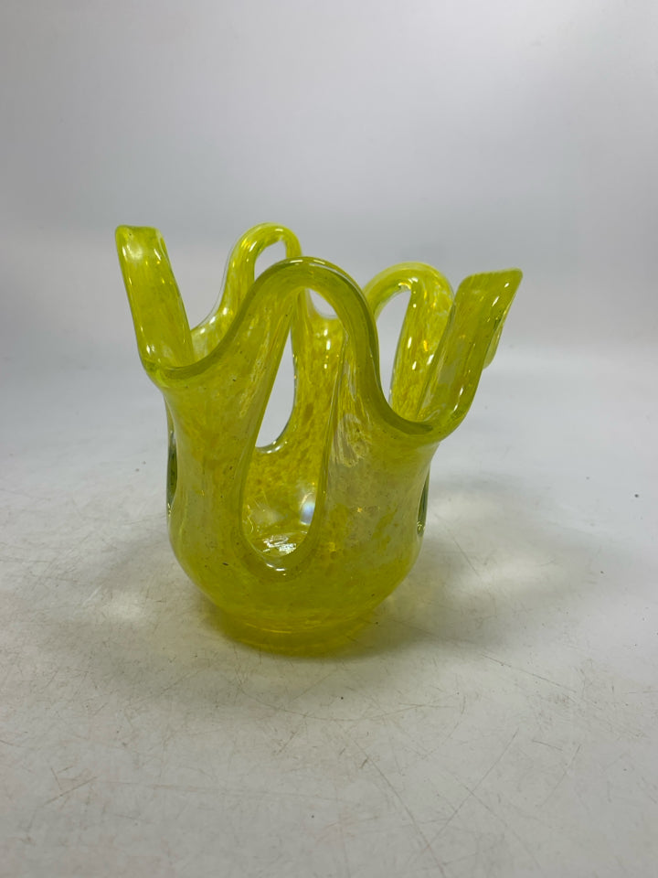 BLOWN GLASS ABSTRACT BOWL W/ PIERCED OVALS.