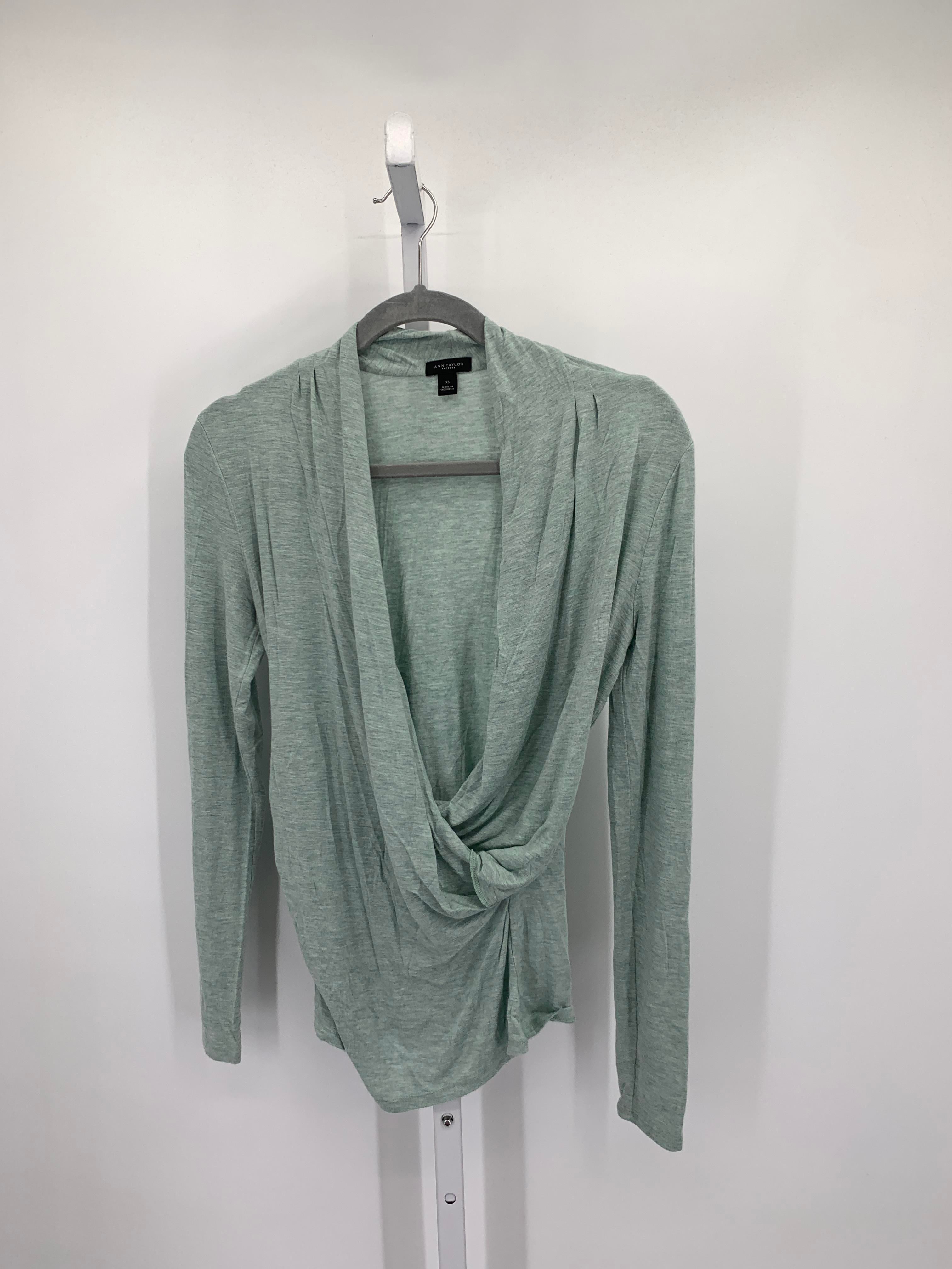 Ann Taylor Size X Small Misses Long Sleeve Shirt