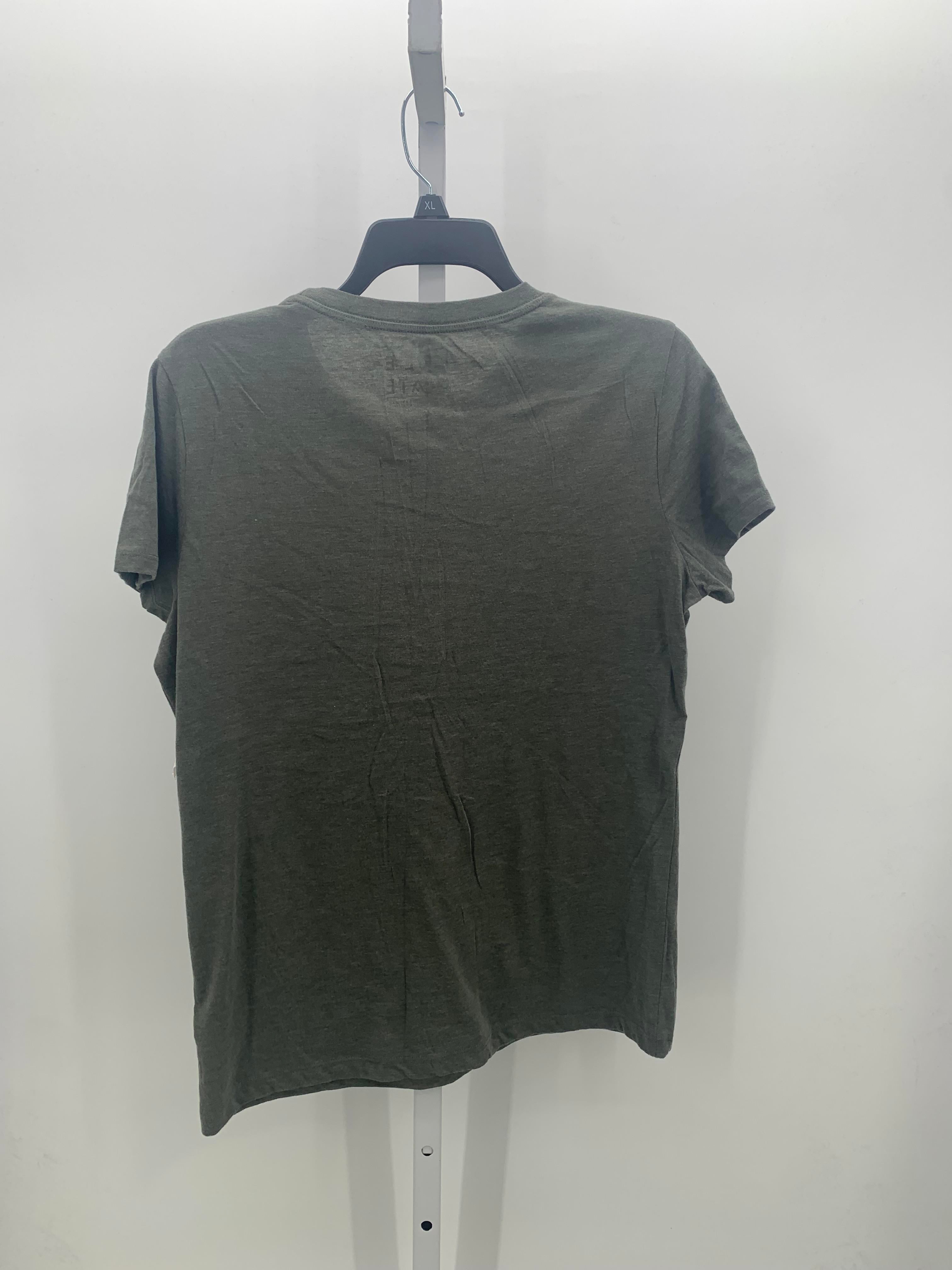 Size Extra Large Juniors Short Sleeve Shirt