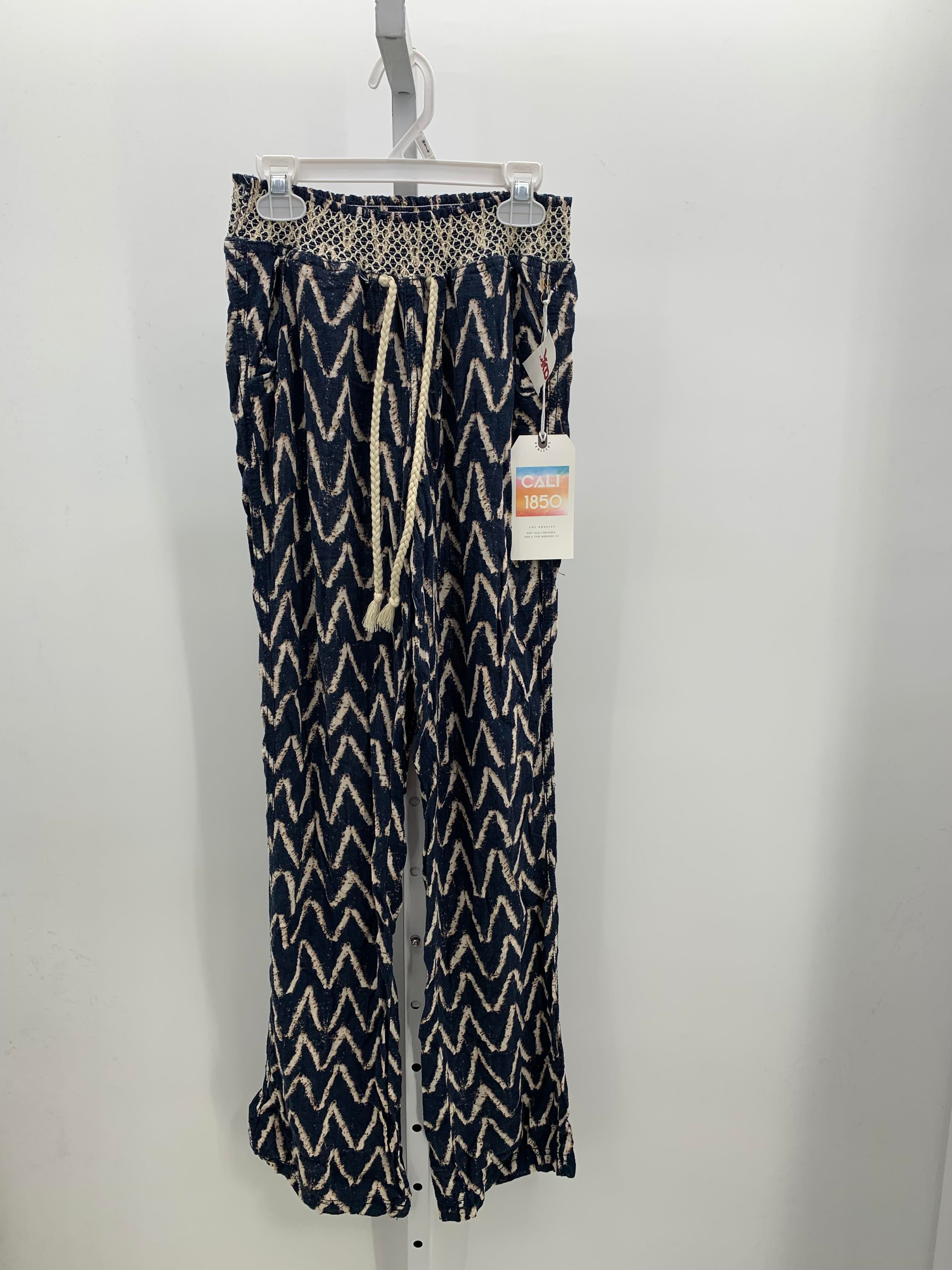 Size Medium Juniors Pants