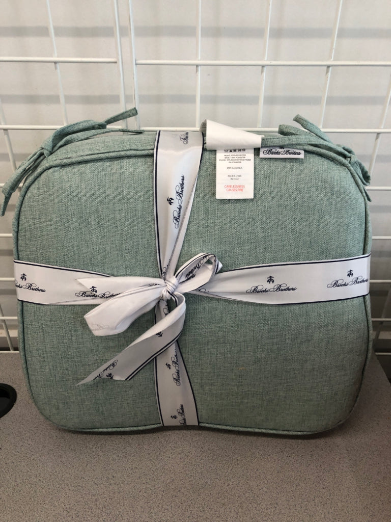2 NWT BROOKS BROTHERS BLUE CHAIR PADS.