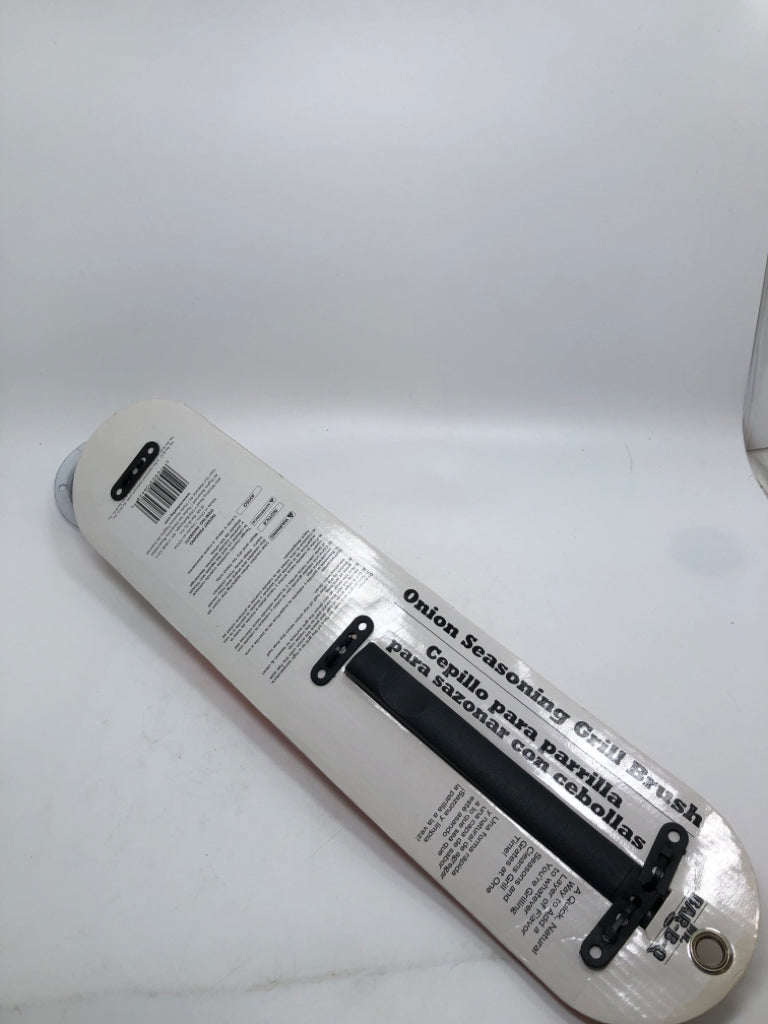 NIP ONION SEASONING GRILL BRUSH.