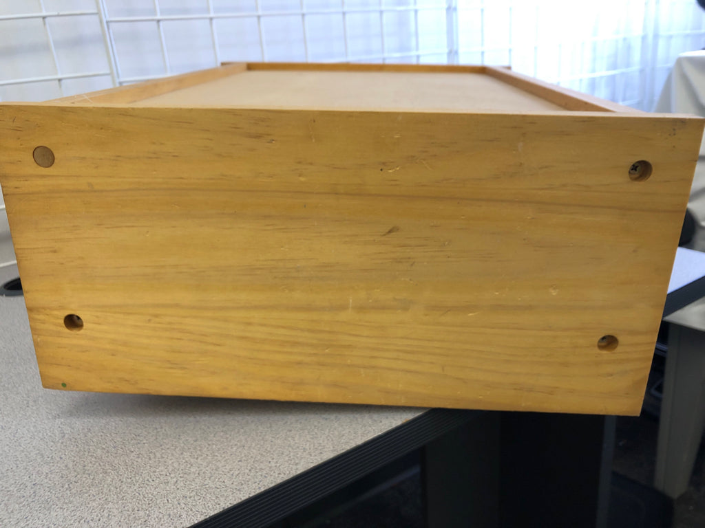 LIGHT WOOD MEDICINE CABINET W/2 SHELVES.