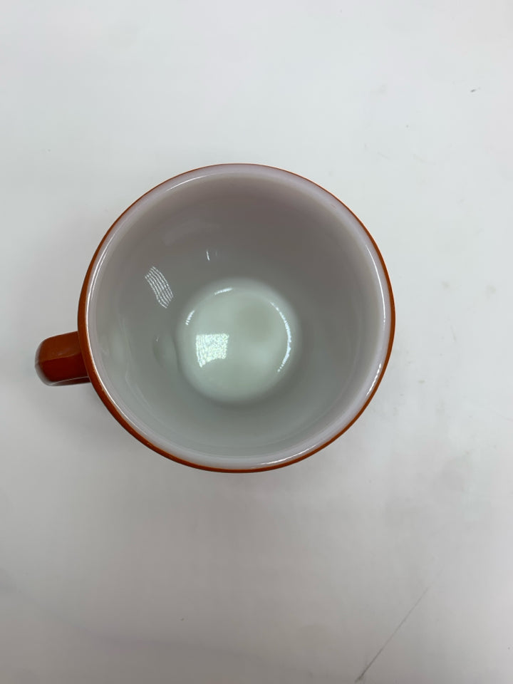 4 VTG ORANGE CORNING MUGS.