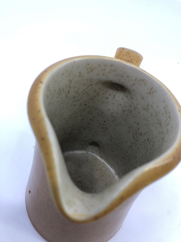 VTG STONEWARE CREAMER.
