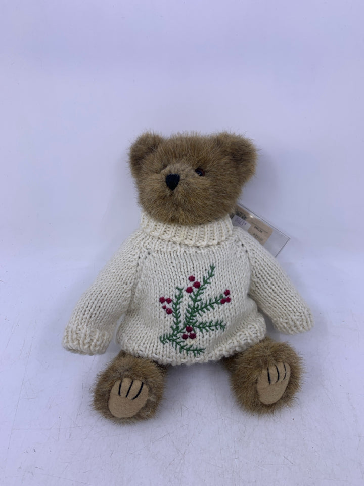 LIGHT BROWN BEAR W/ BEIGE EMBROIDERED BERRIES BOYDS BEAR.