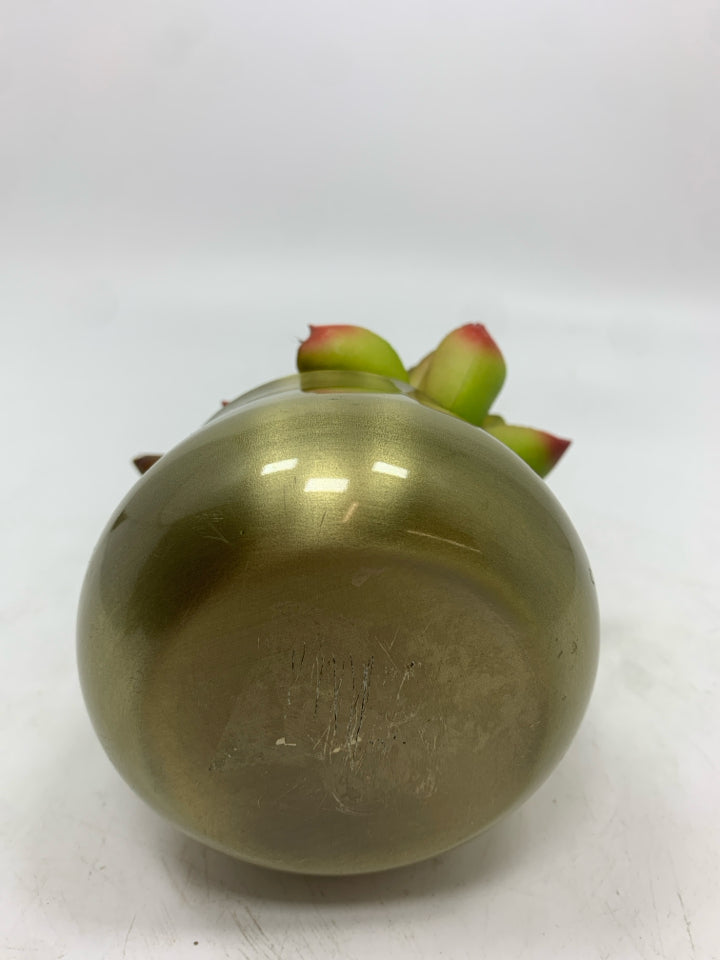 FAUX SUCCULENT IN GOLD POT.