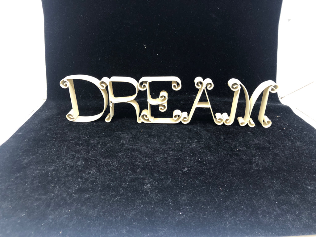 CREAM DREAM SIGN.
