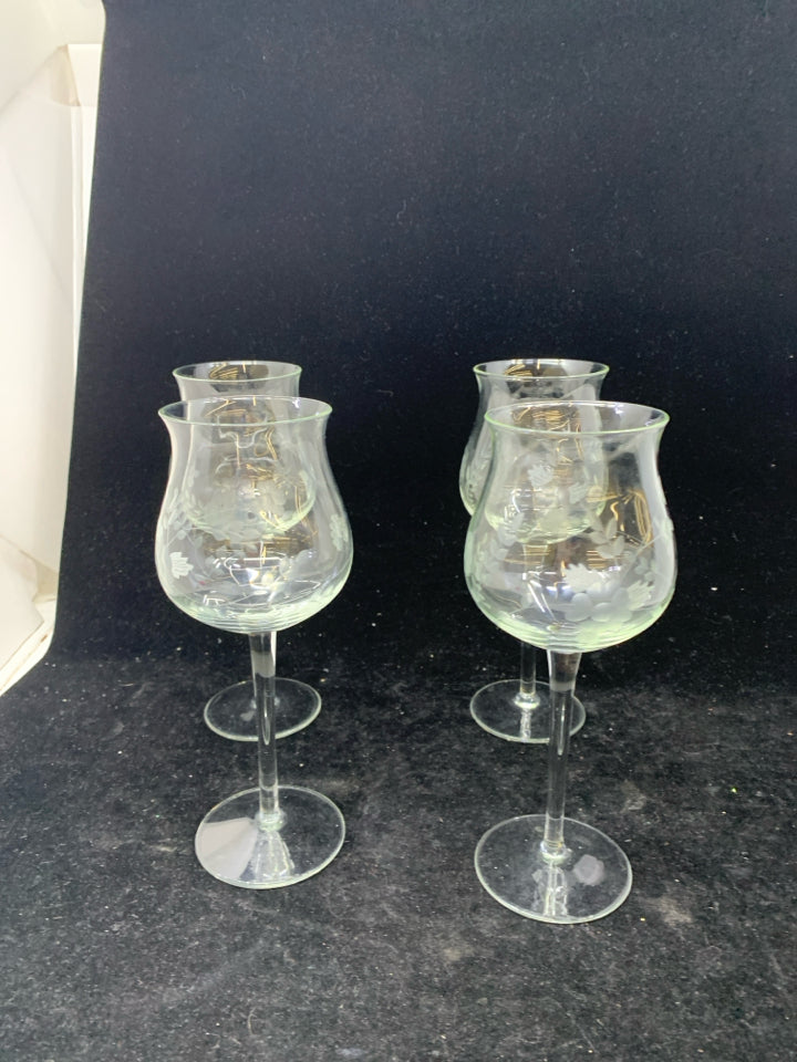 4 FLORAL ETCHED CLEAR GLASSES.