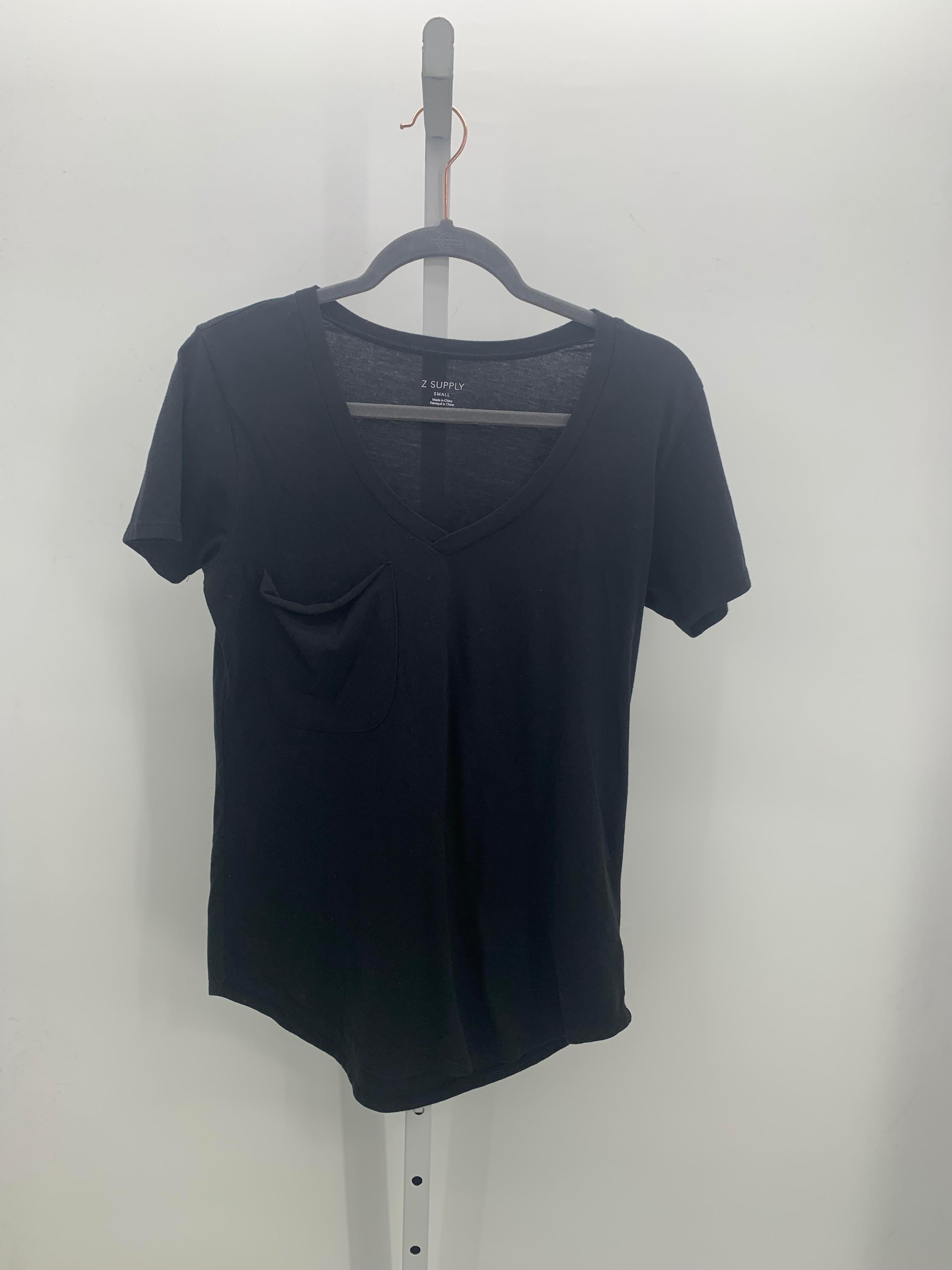 Size Small Misses Short Sleeve Shirt