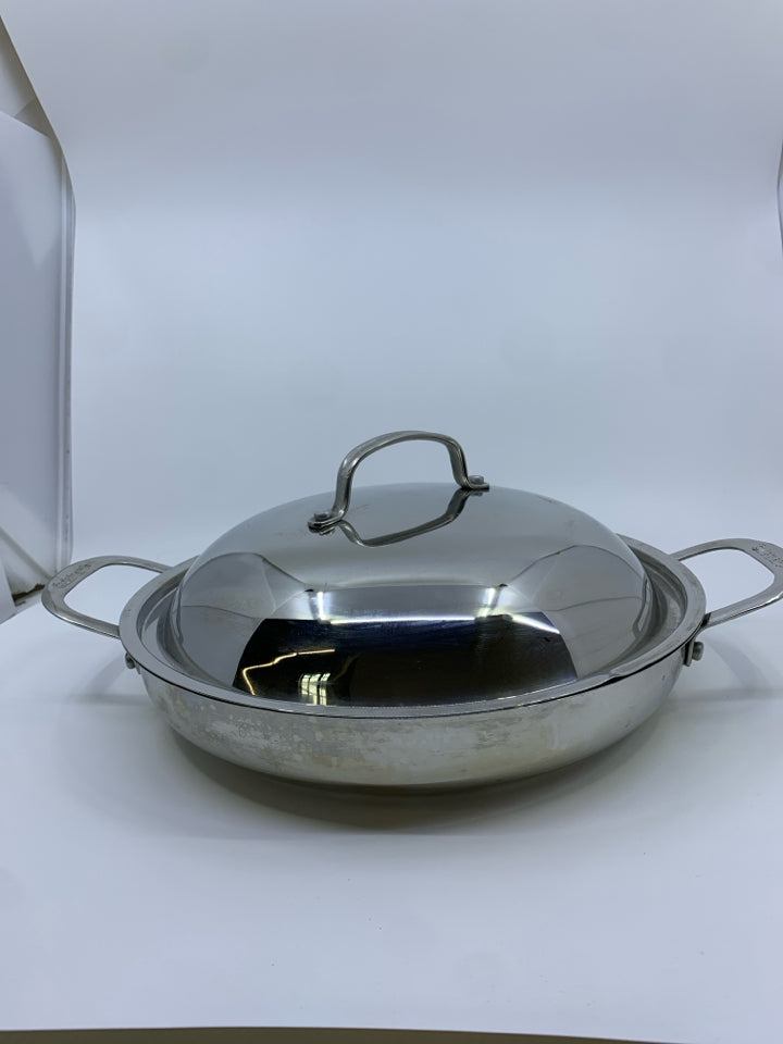 COVERED EVERYDAY PAN WITH 2 HANDLES.