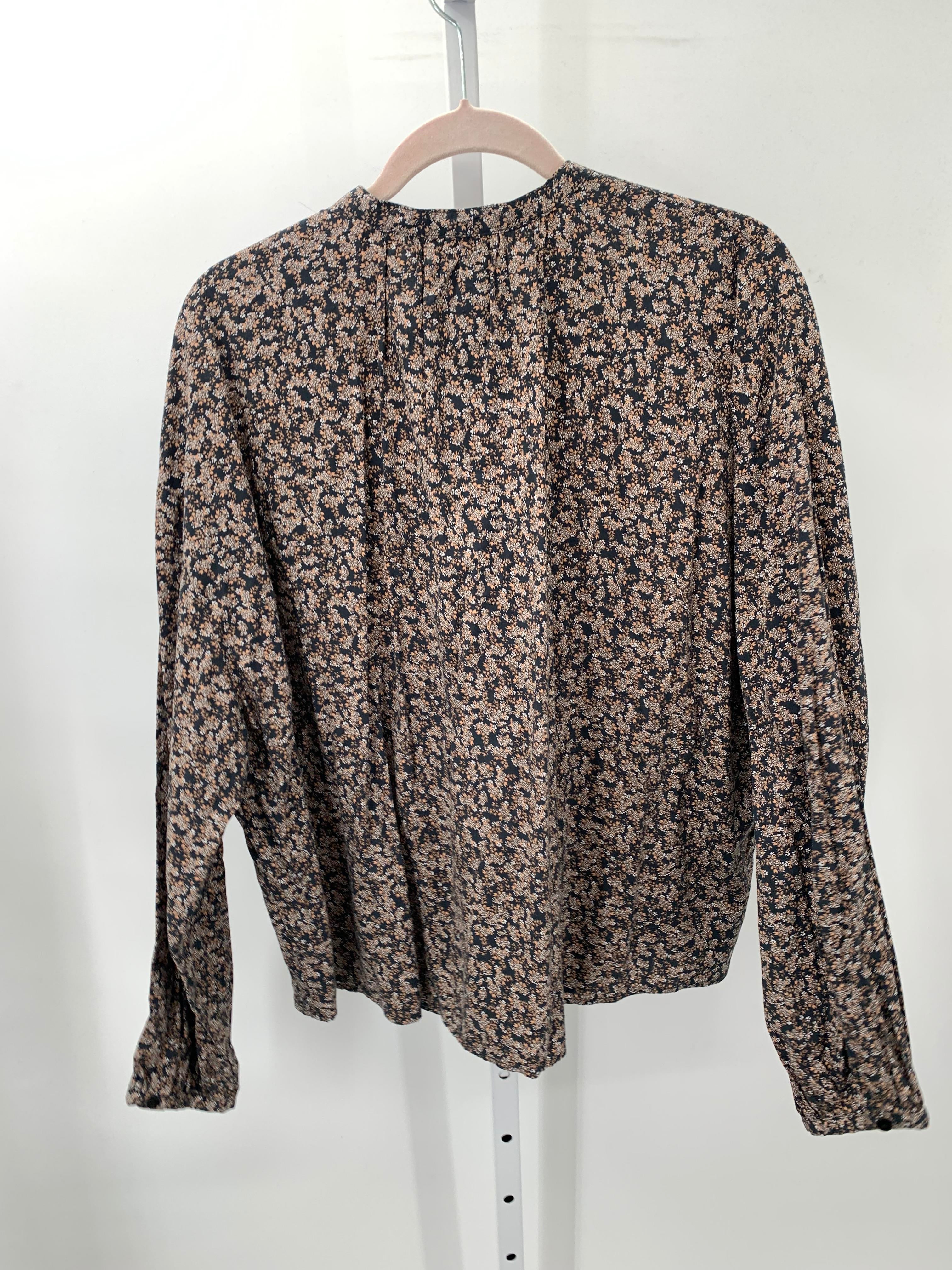 Universal Thread Size Medium Misses Long Sleeve Shirt