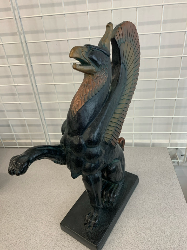 HEAVY ROYAL GRIFFIN CAST STONE SCULPTURE.