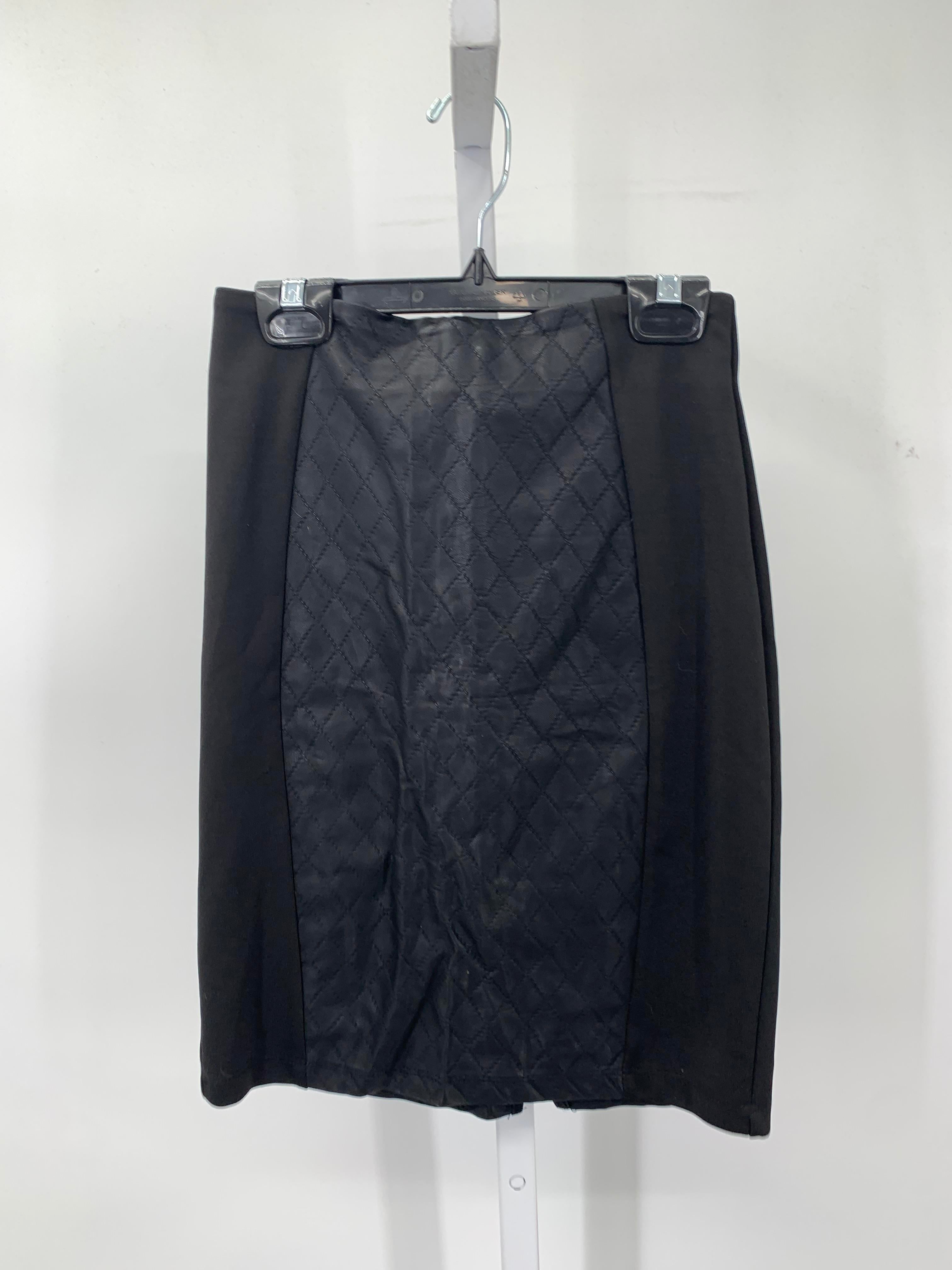 One Clothing Size Small Juniors Skirt