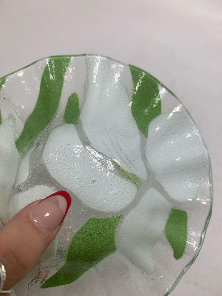 WHITE FLOWERS FUSED RUFFLED GLASS SMALL BOWL *SIGNED.