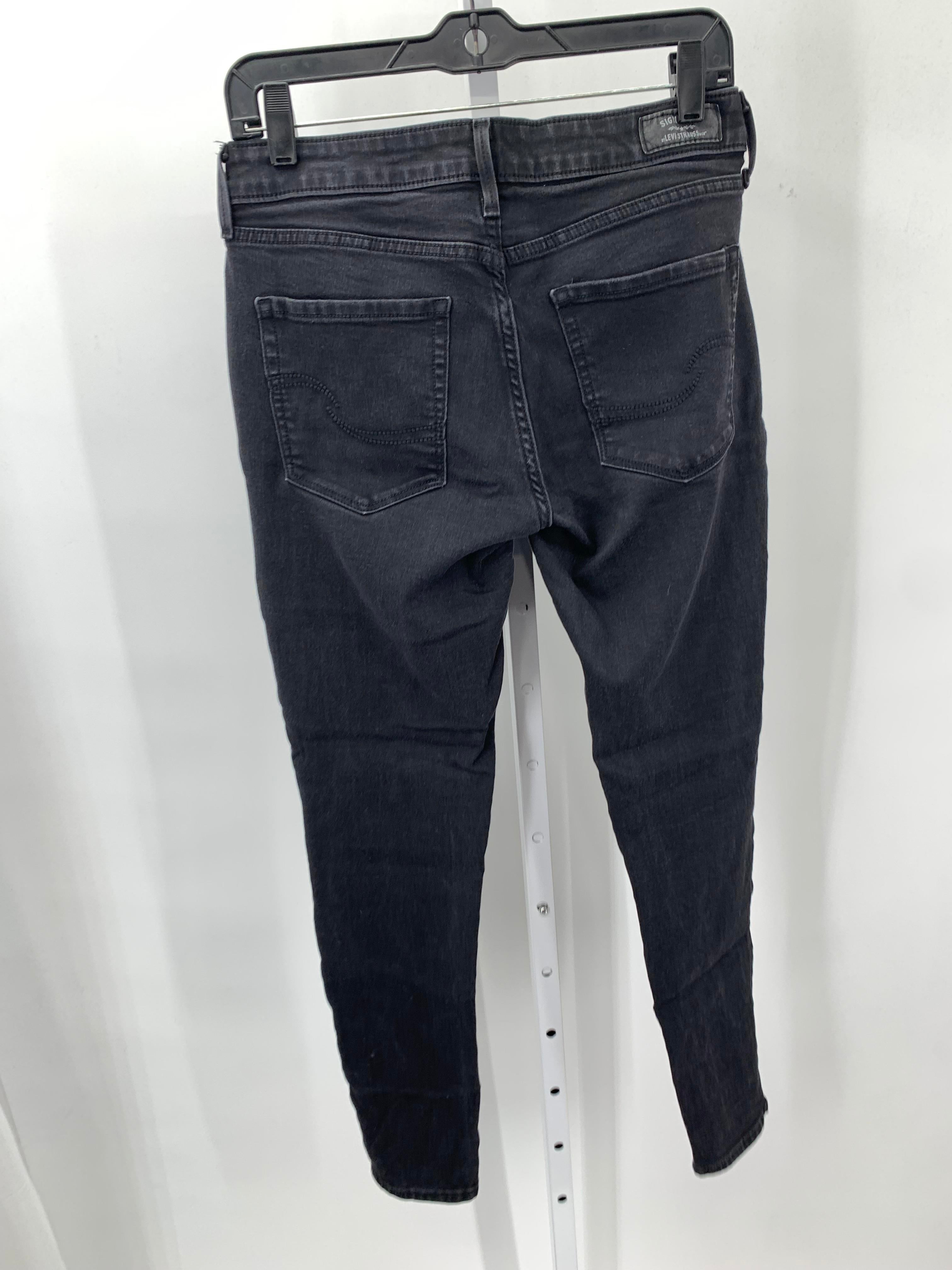 Levis Size 8 Misses Jeans