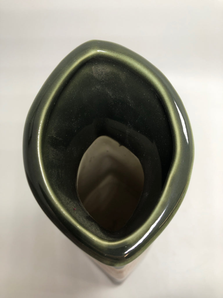 ELITA BROWN & GREEN CERAMIC VASE.