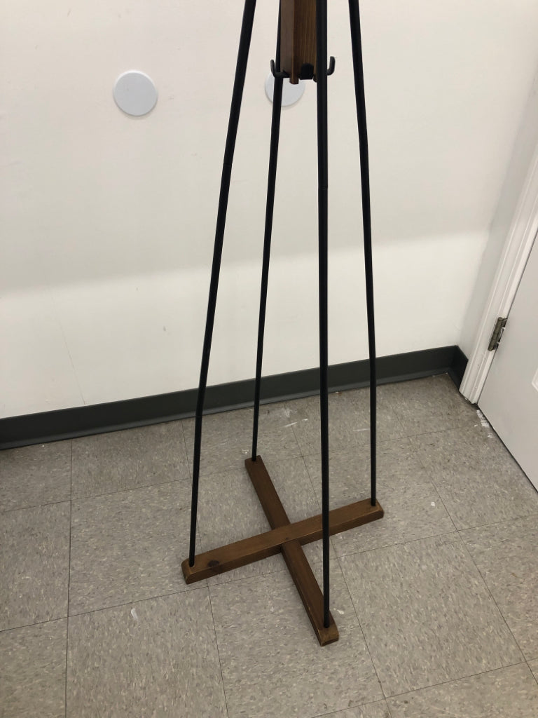 LIGHT WEIGHT BLACK METAL COAT RACK W/ FAUX WOOD.