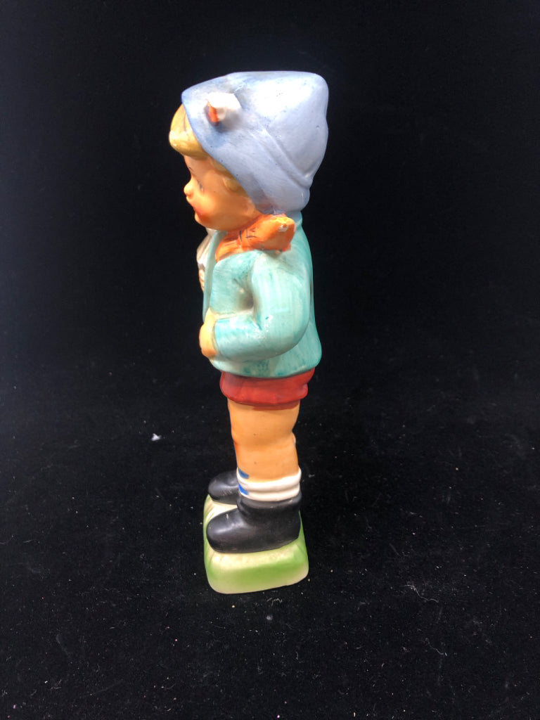 VTG BOY WITH UMBRELLA FIGURINE.
