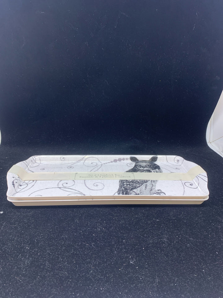 NEW 2PK WHITE MELAMINE OWL SANDWICH TRAYS.