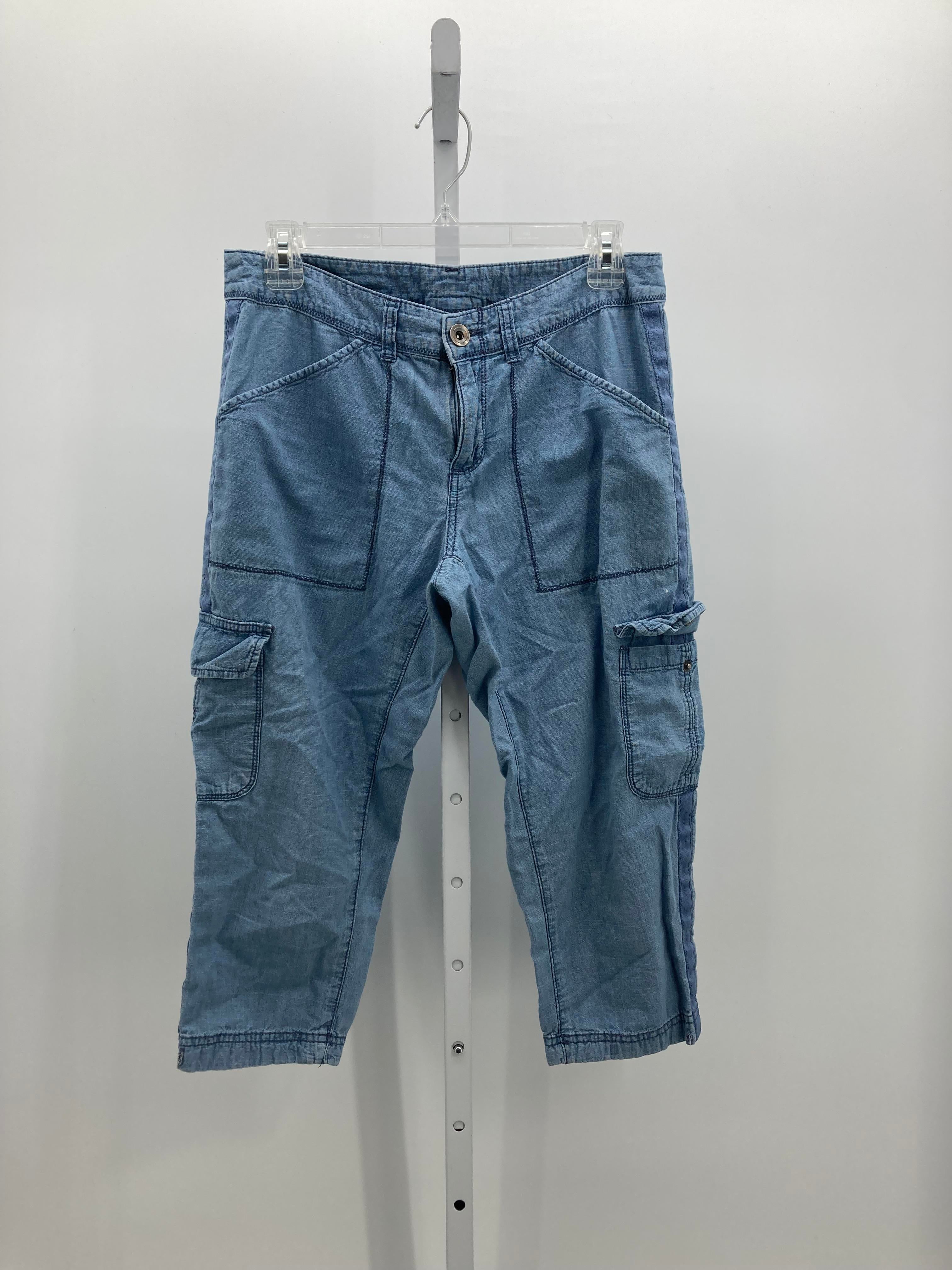 Time and Tru Size 8 Misses Capri Pants